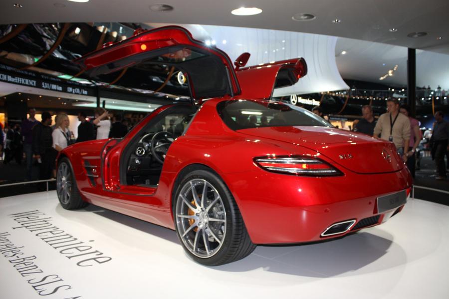  Mercedes-Benz SLS AMG 2010 года  (фото 91 из 526)